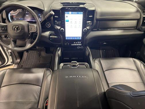 Bright White Clearcoat 2024 RAM 2500 Limited Crew Cab 4x4 6'4' Box