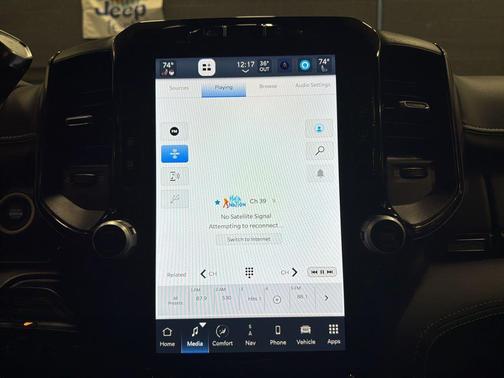 Bright White Clearcoat 2024 RAM 2500 Limited Crew Cab 4x4 6'4' Box