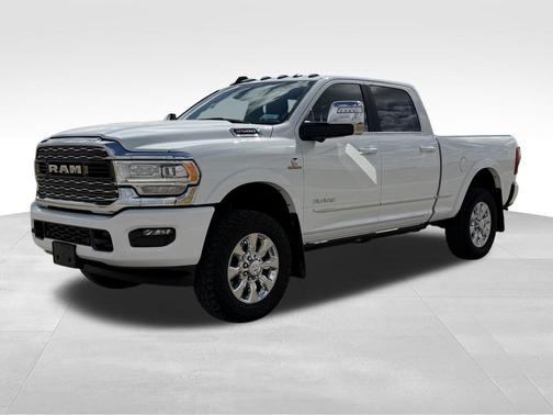 Bright White Clearcoat 2024 RAM 2500 Limited Crew Cab 4x4 6'4' Box