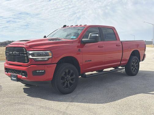 2024 RAM 3500 Laramie Crew Cab 4x4 6'4' Box