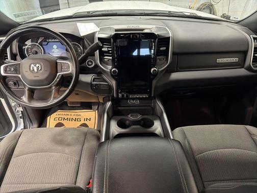 Bright White Clearcoat 2024 RAM 2500 Big Horn Crew Cab 4x4 6'4' Box