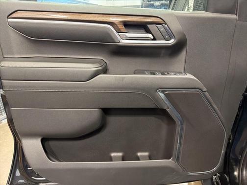 Black 2024 Chevrolet Silverado 1500 LT