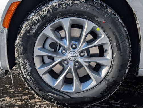 2026 Chrysler Pacifica L