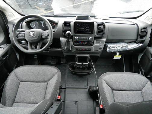 2025 RAM ProMaster 2500 Tradesman