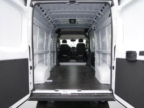 2025 RAM ProMaster 2500 Tradesman
