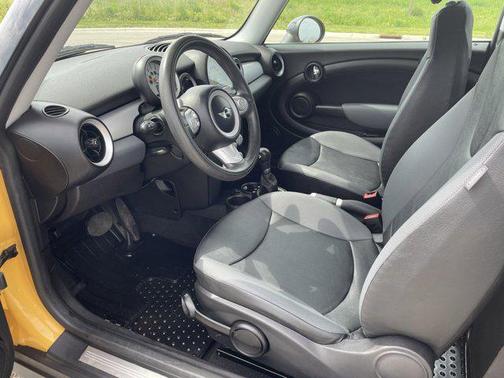 2008 MINI Cooper Base