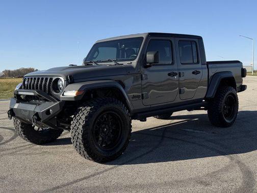 2022 Jeep Gladiator Sport S