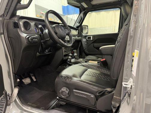 2022 Jeep Gladiator Sport S