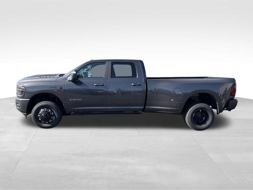 Granite Crystal Metallic Clearcoat 2026 RAM 3500 Laramie Crew Cab 4x4 8' Box