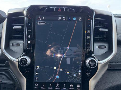 2023 RAM 3500 Laramie Crew Cab 4x4 8' Box