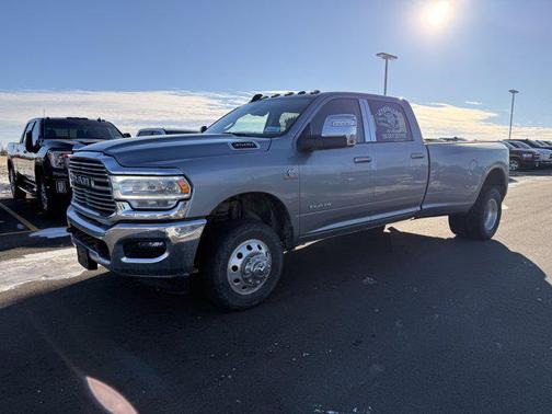 2023 RAM 3500 Laramie Crew Cab 4x4 8' Box