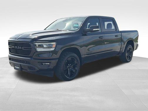Diamond Black Crystal Pearlcoat 2020 RAM 1500 Big Horn/Lone Star