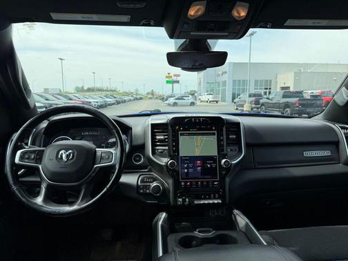 Diamond Black Crystal Pearlcoat 2020 RAM 1500 Big Horn/Lone Star