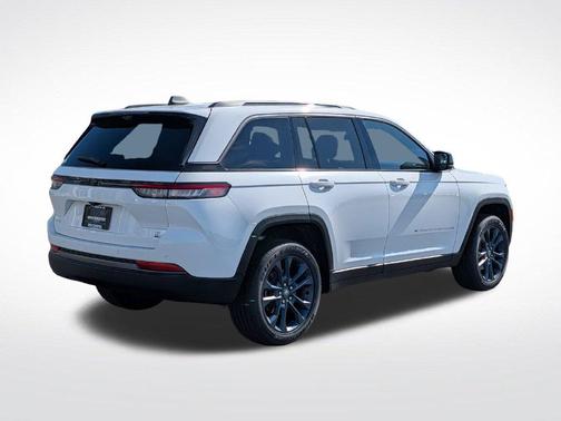Bright White Clearcoat 2026 Jeep Grand Cherokee 85th Anniversay Edition 4x4
