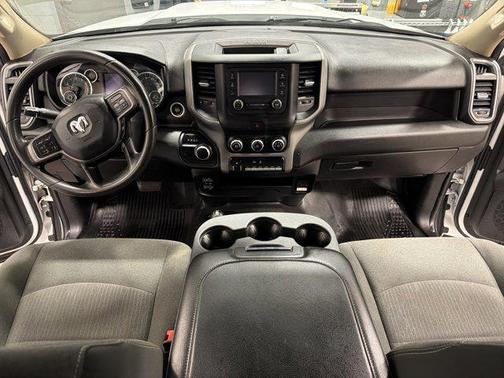 2020 RAM 3500 Tradesman Crew Cab 4x4 6'4' Box