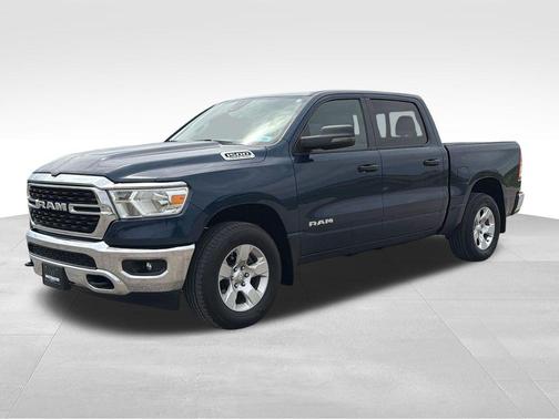 Patriot Blue Pearlcoat 2023 RAM 1500 Big Horn/Lone Star