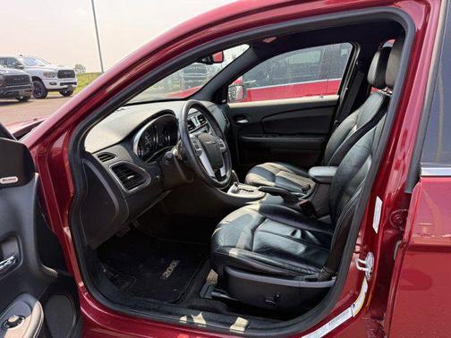 2014 Chrysler 200 Limited
