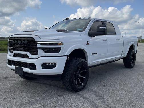 2025 RAM 3500 Limited Mega Cab 4x4 6'4' Box