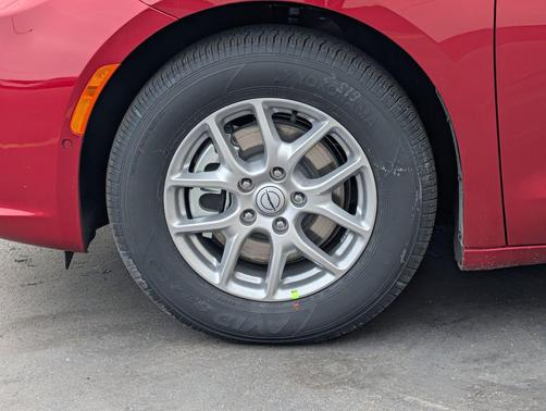 2026 Chrysler Pacifica L