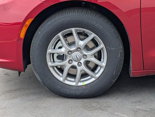 2026 Chrysler Pacifica L