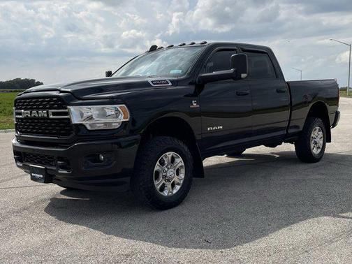 2022 RAM 2500 Big Horn Crew Cab 4x4 6'4' Box