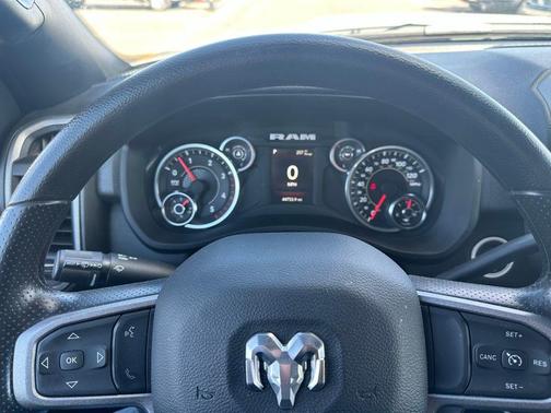 Bright White Clearcoat 2024 RAM 2500 Tradesman Crew Cab 4x4 6'4' Box