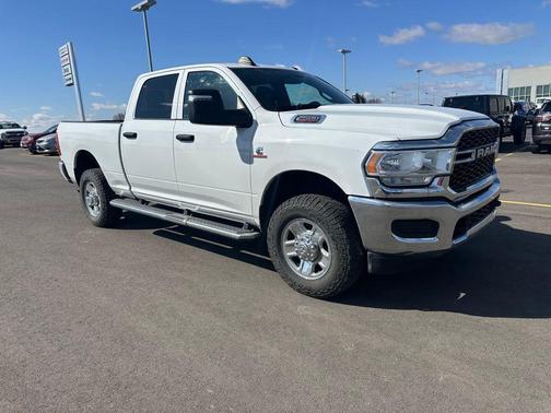 Bright White Clearcoat 2024 RAM 2500 Tradesman Crew Cab 4x4 6'4' Box
