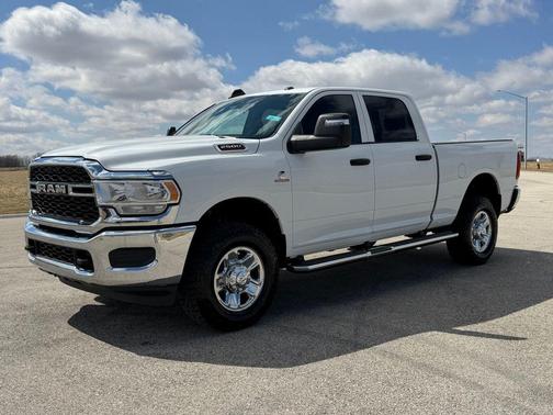 Bright White Clearcoat 2024 RAM 2500 Tradesman Crew Cab 4x4 6'4' Box
