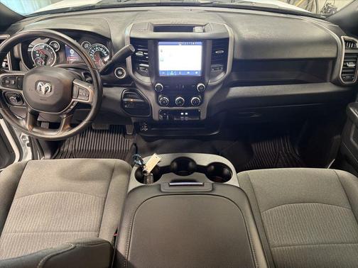 Bright White Clearcoat 2024 RAM 2500 Tradesman Crew Cab 4x4 6'4' Box