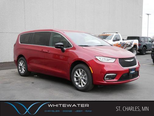 Red Hot Pearlcoat 2026 Chrysler Pacifica L