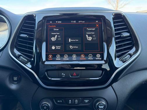 Bright White Clearcoat 2020 Jeep Cherokee Limited