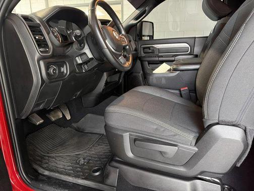 2024 RAM 3500 Tradesman Regular Cab 4x4 8' Box