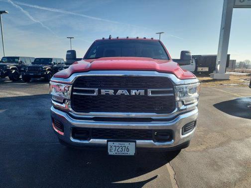 2024 RAM 3500 Tradesman Regular Cab 4x4 8' Box