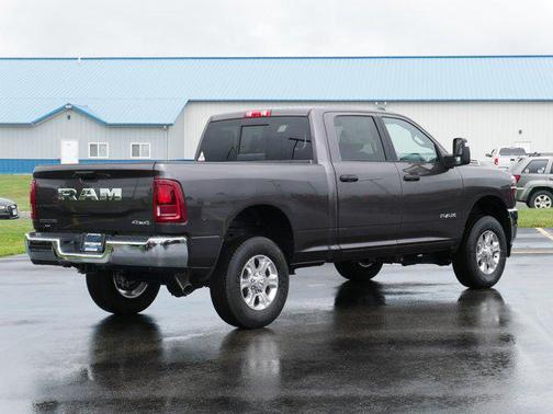 2025 RAM 2500 Big Horn Crew Cab 4x4 6'4' Box