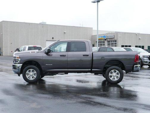 2025 RAM 2500 Big Horn Crew Cab 4x4 6'4' Box