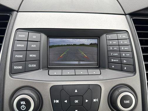 2018 Ford Taurus SE
