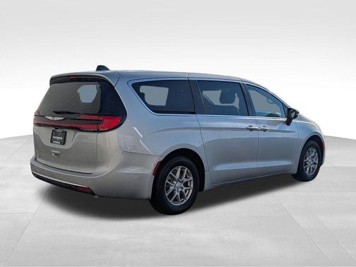 Silver Mist Clearcoat 2026 Chrysler Pacifica L