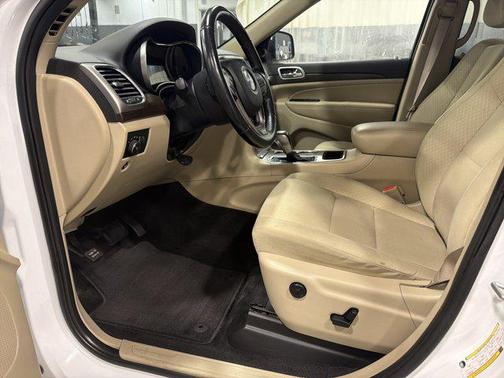 2018 Jeep Grand Cherokee Laredo E