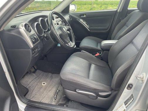 2007 Toyota Matrix Base