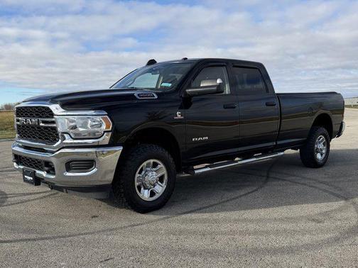 2019 RAM 3500 Tradesman Crew Cab 4x4 8' Box