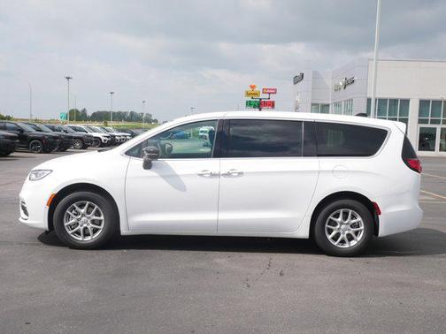 2026 Chrysler Pacifica L