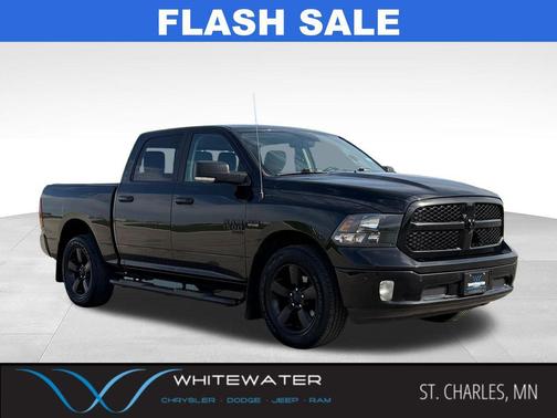 Diamond Black Crystal Pearlcoat 2019 RAM 1500 Big Horn
