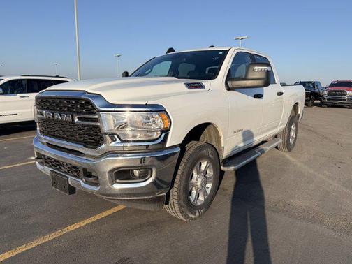 2024 RAM 2500 Big Horn Crew Cab 4x4 6'4' Box