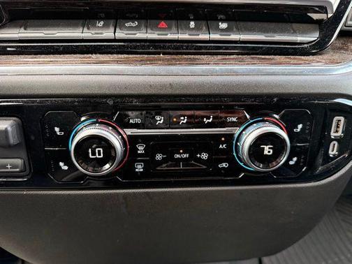 Sterling Metallic 2024 GMC Sierra 2500 SLE