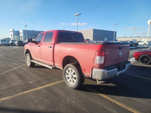 2022 RAM 2500 Tradesman Crew Cab 4x4 6'4' Box
