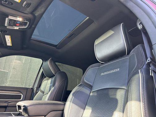 2023 RAM 2500 Laramie Crew Cab 4x4 6'4' Box