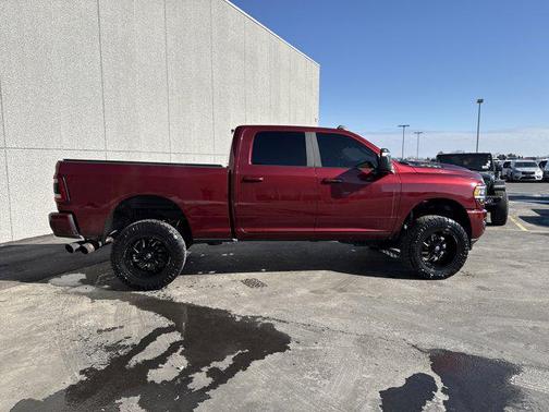 2023 RAM 2500 Laramie Crew Cab 4x4 6'4' Box