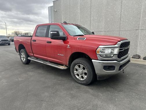 2023 RAM 2500 Big Horn Crew Cab 4x4 6'4' Box