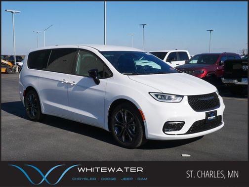 2026 Chrysler Pacifica L