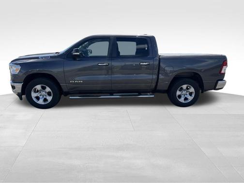 Granite Crystal Metallic Clearcoat 2019 RAM 1500 Big Horn